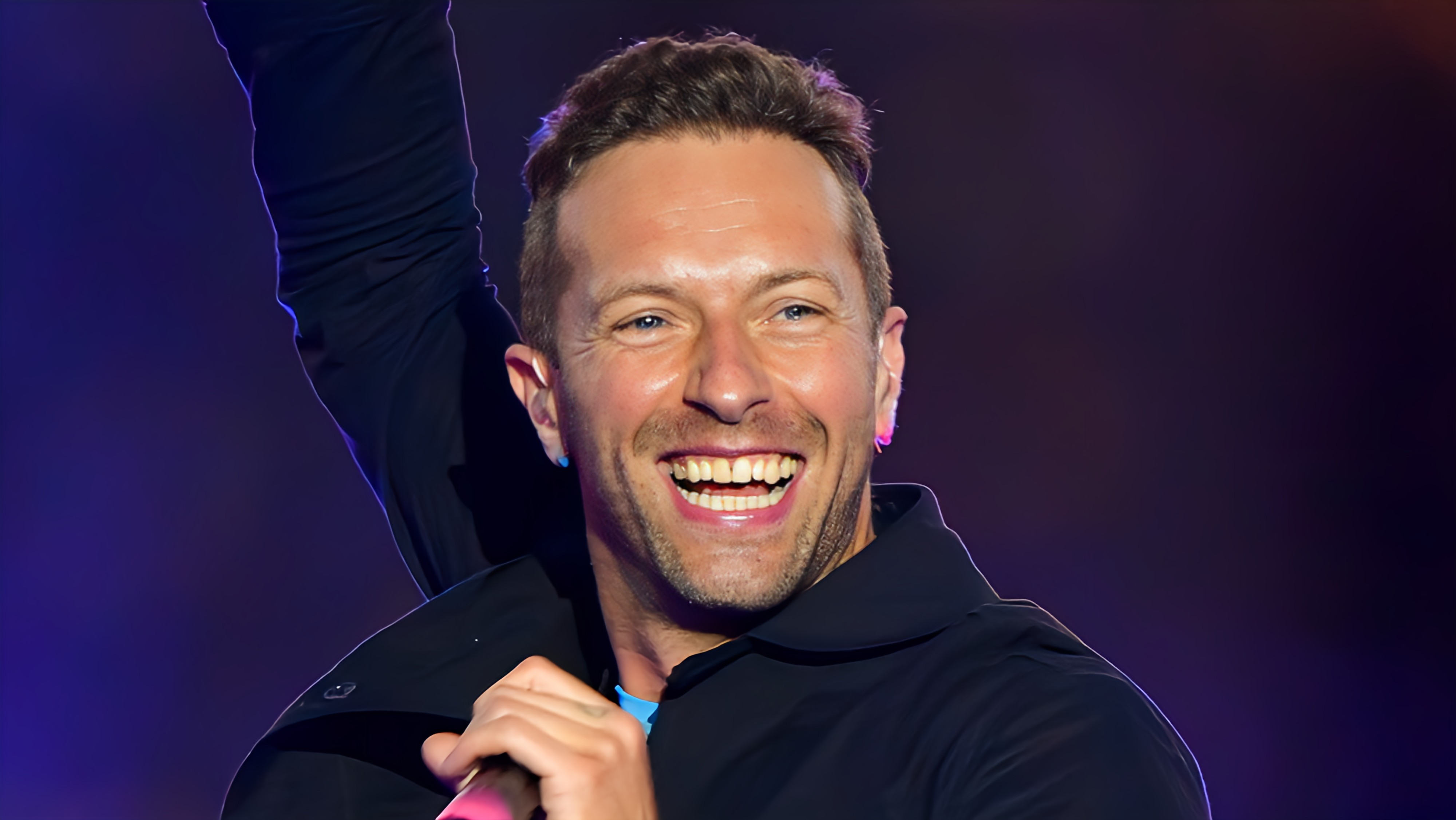 Bon anniversaire à Chris Martin (47 ans). Coldplay sera en concert à Lyon les 22, 23 et 25 juin 2024