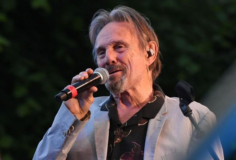Bon anniversaire à Murray Head (78 ans) – “One Night In Bangkok”