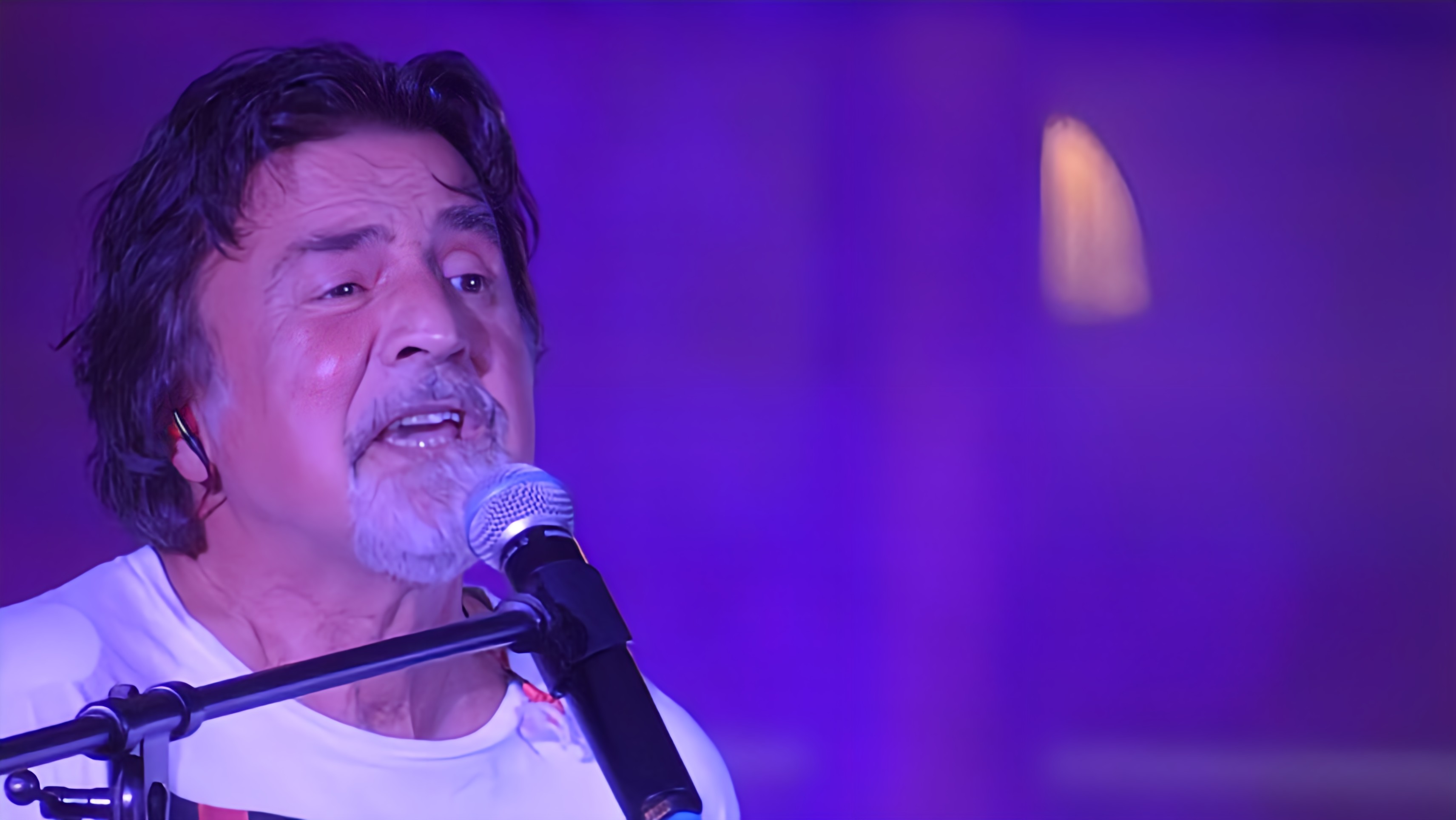 Bon anniversaire à Thierry Pastor (64 ans) – “Le coup de folie”