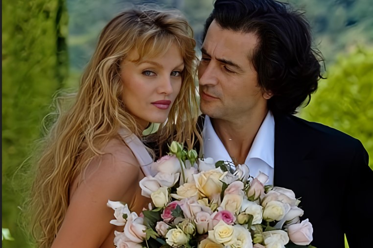 Bon anniversaire à Arielle Dombasle (71 ans) – Diaporama