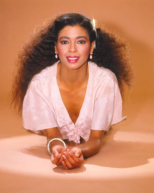Irène Cara ((18/03/1959 – 25/11/2022) ” What a Feeling”