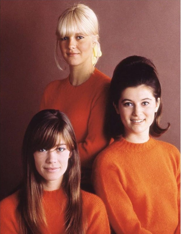 Sylvie Vartan, Sheila et Françoise Hardy.