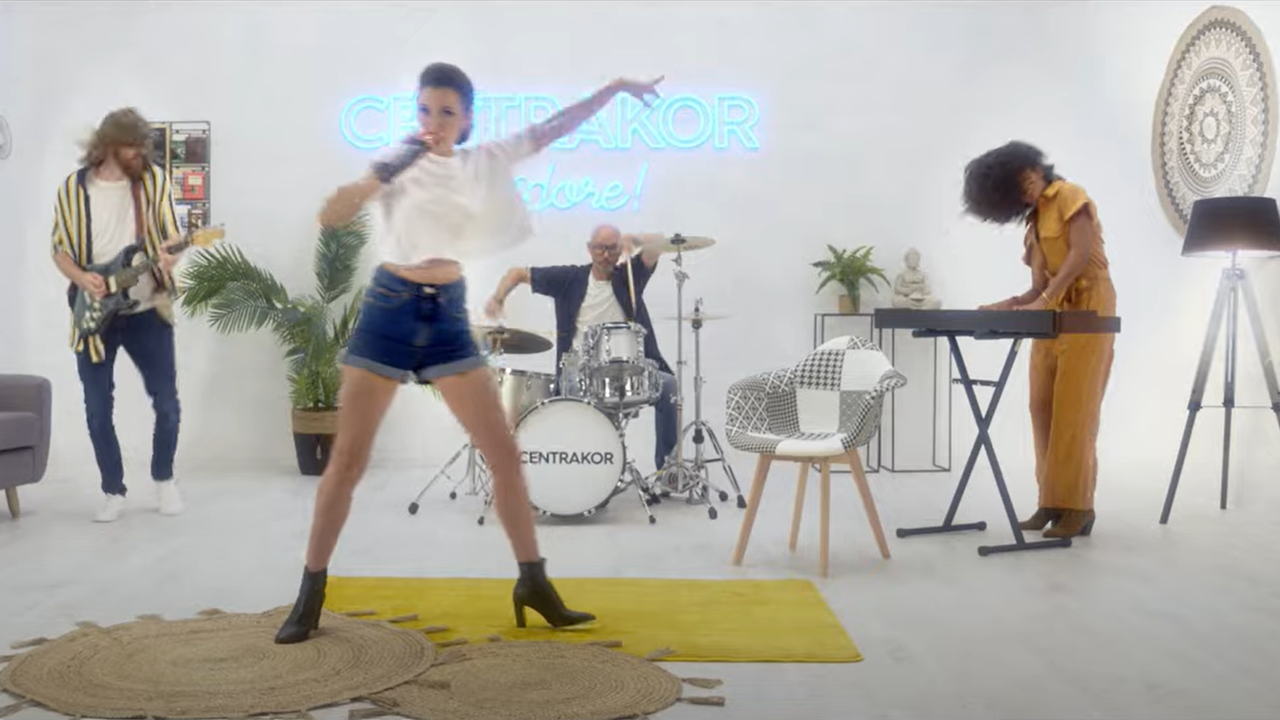 Musiqe Pub Centrakor J’adore Louxor de Philippe Katerine
