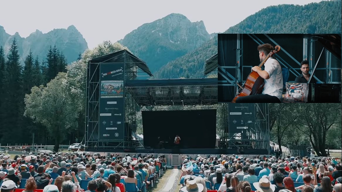 Chandelier de Sia joué par Luka Sulic (cello)  et Evgeny Genchev