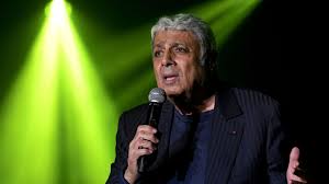 Enrico Macias: Le Covid et maintenant le Col du fémur !