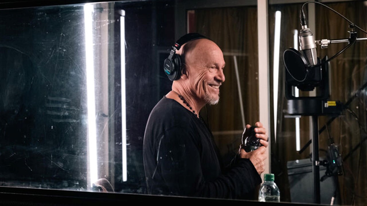 Nouvel album “2 bis” : Florent Pagny publie une vidéo souvenir avec tous ses amis chanteurs en studio