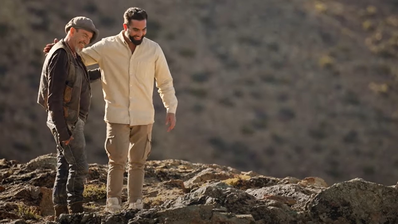 Découvrez vite “Encore” le clip tourné récemment par Kendji Girac et Florent Pagny