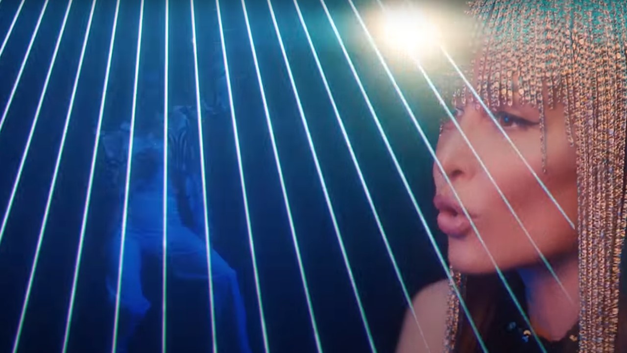Découvrez le nouveau clip de Jenifer “Est-ce que tu danses?”
