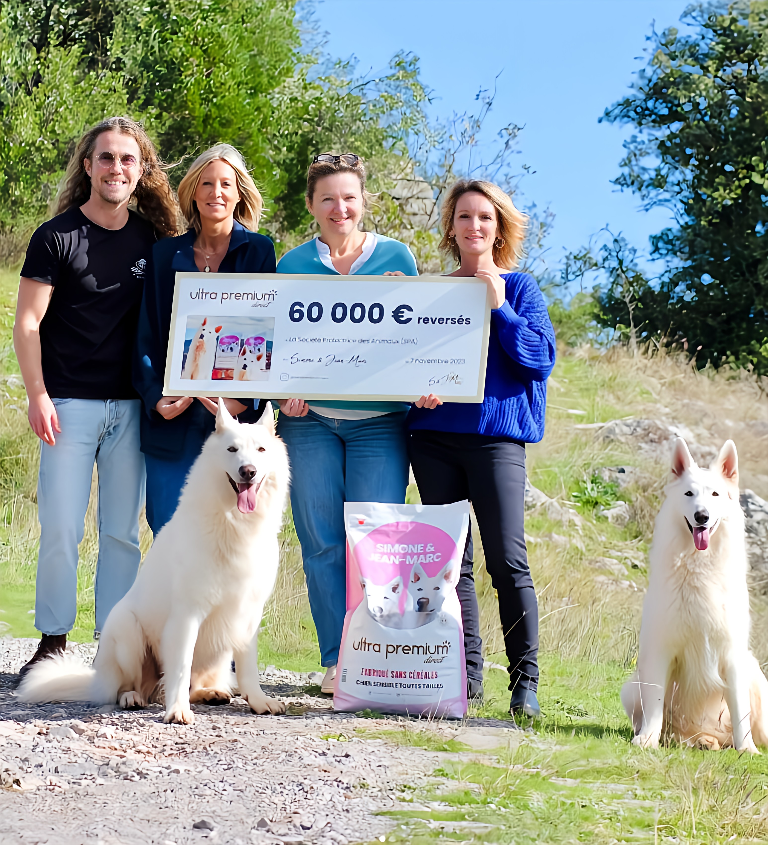 Simone & Jean-Marc, les chiens de Julien Doré, offrent un chèque de 60.000€ à la SPA.
