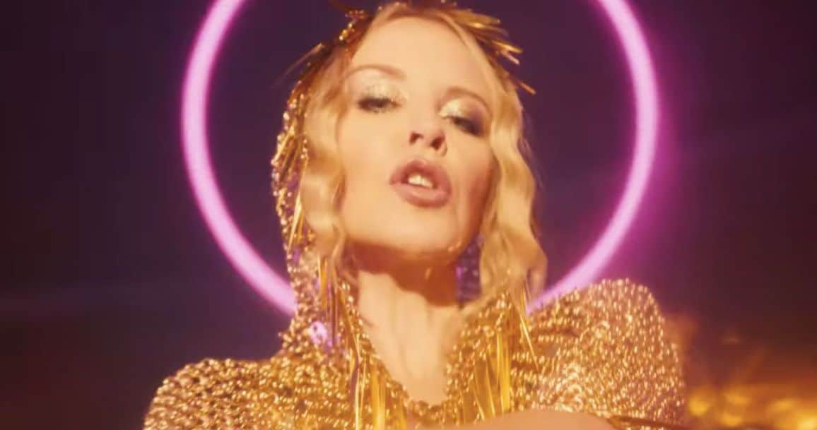 L’album “Disco” de Kylie Minogue N°1 au Royaume Uni.