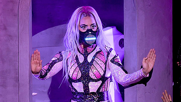 Lady Gaga Lights Up The VMAs With Powerhouse Medley Performance In 3 Outfits With Ariana Grande – The State