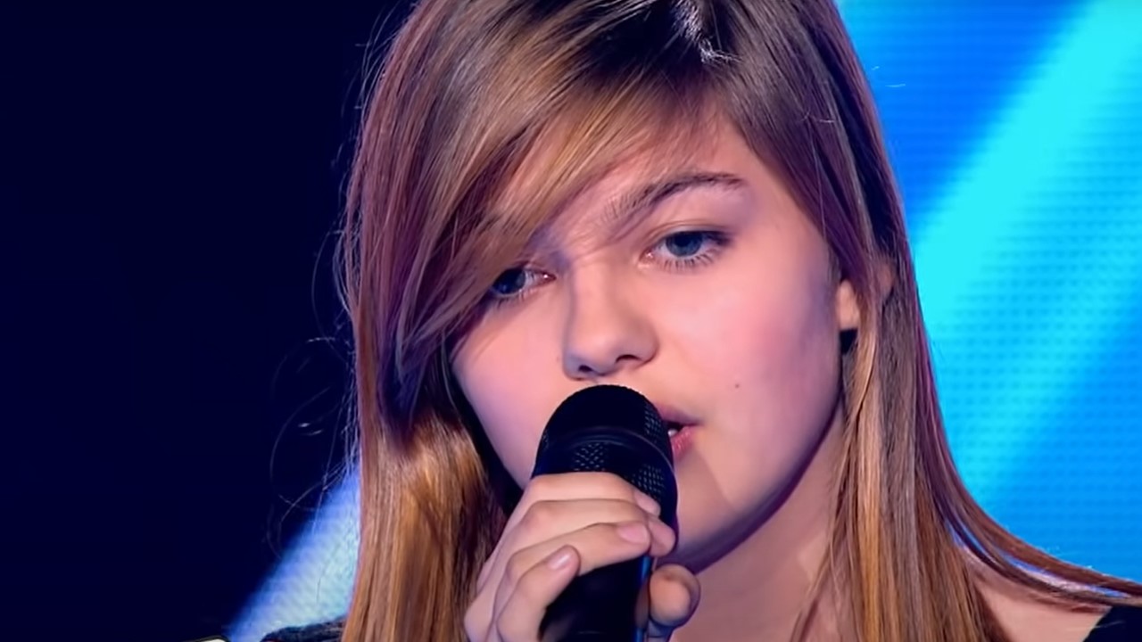 Il y a dix ans les téléspectateurs découvraient Louane (16 ans) dans “The Voice 2”
