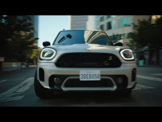 Musique de Pub Mini Coutryman Hybride rechargeable novembre 2020 – Jerk It Out – Caesars