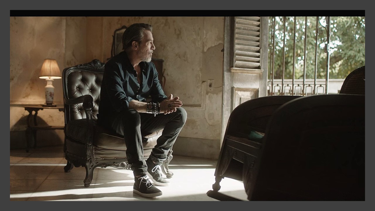 Plusieurs médias annoncent une rechute du cancer de Florent Pagny et le début d’ un nouveau protocole.