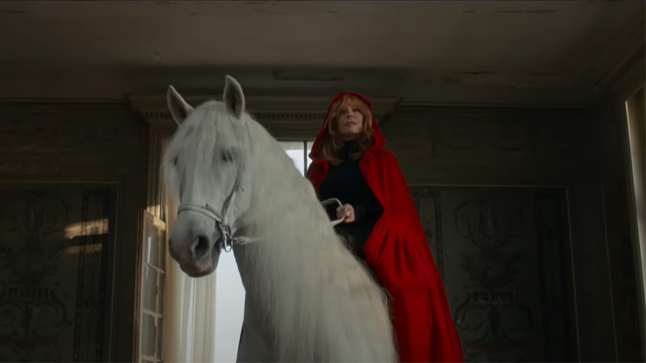 Découvrez le nouveau clip de Mylène Farmer “Rallumer les étoiles”
