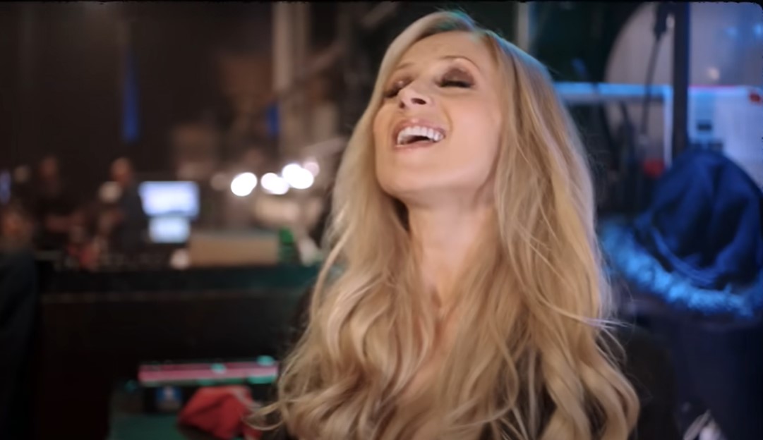 Découvrez le clip de l’hymne des Enfoirés 2024 “Jusqu’au dernier”