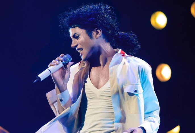 Jaafar, le neveu de Michael Jackson incarnera son oncle dans le biopic qui sortira en 2025. La ressemblance est saisissante !