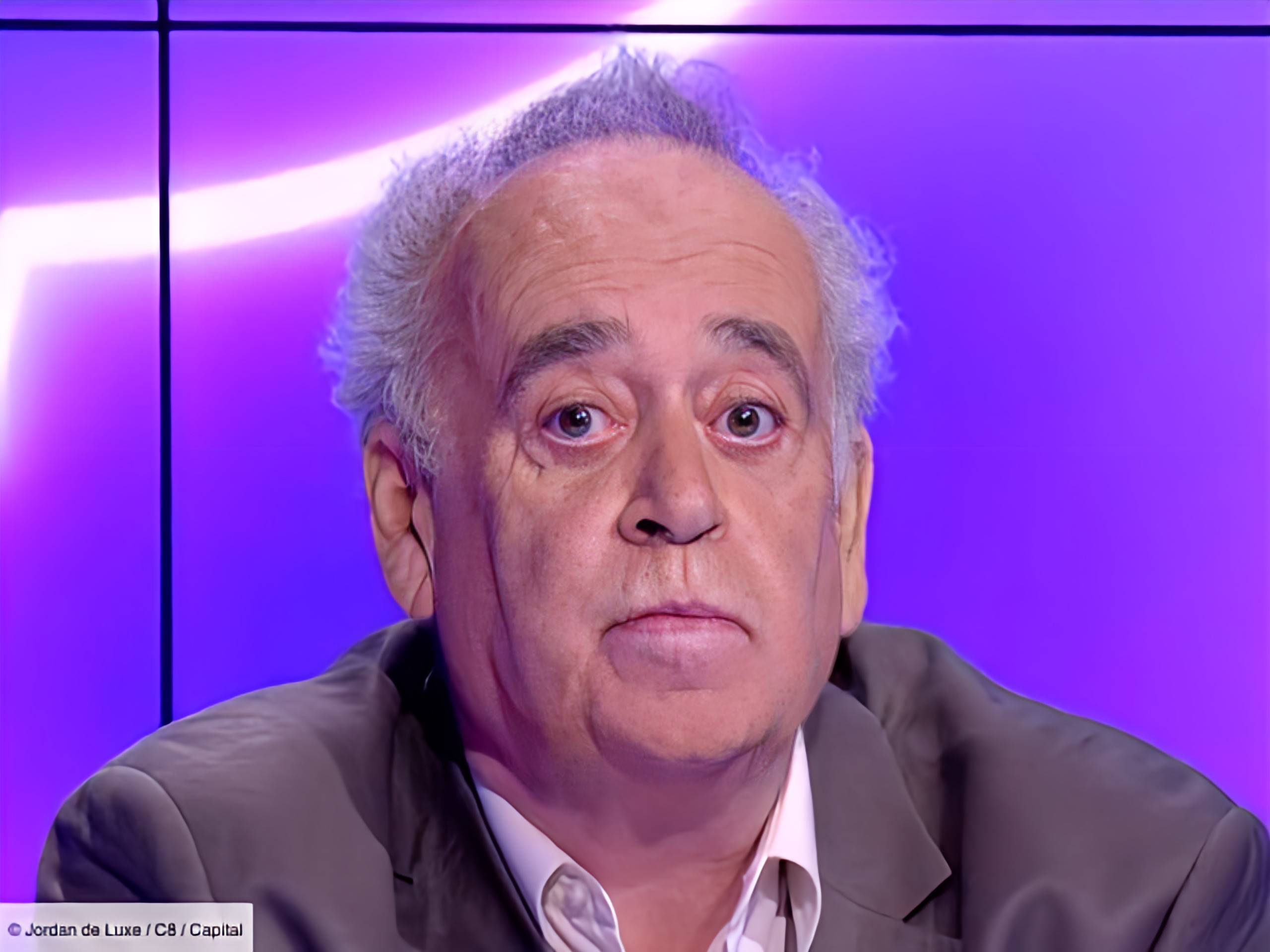 11/10/2023: Dernier passage télé de Sylvain Augier chez Jordan De Luxe. L’animateur lui rend hommage…
