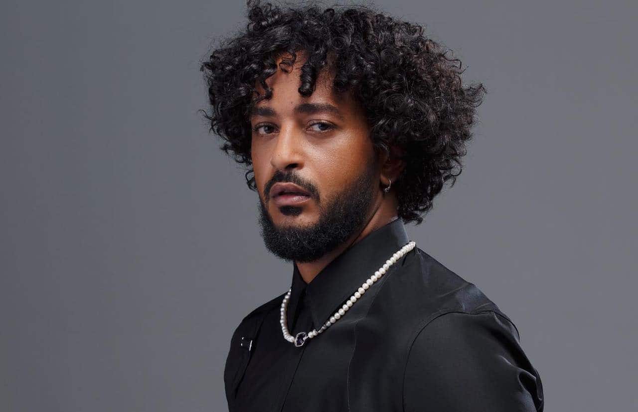 Slimane, malade, annule son concert à Perpignan : “J’ai pour ordre de ne plus parler et de me reposer”