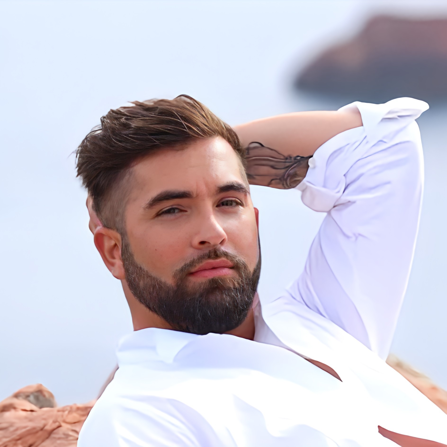 Découvrez le nouveau titre de Kendji Girac “Si seulement…”. Ecrite par Vianney, la chanson est une forme de confession qui s’adresse à ses fans.