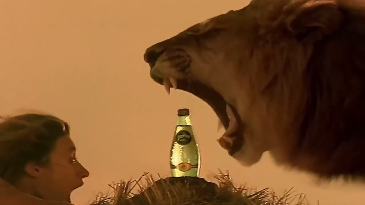 Publicité Perrier avec le face à face Femme vs Lion – “La lionne” de Perrier